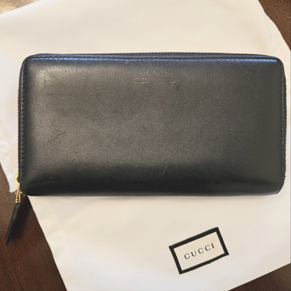 Gucci Handbags - GUCCI Full Inclusion Black Leather Zip Around Wallet